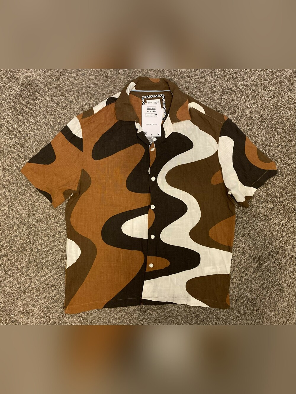 Denim & Flower Men’s Brown And Black Wavy Abstract Pattern Button Up Shirt SizeM